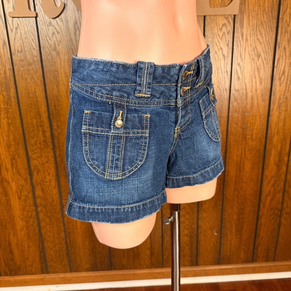 Blue Y2K Grunge McBling Denim Shorts Unionbay Womens 3 Low Rise Indie Sleaze